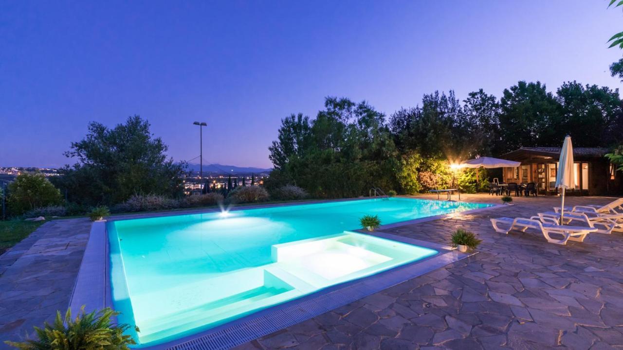 Villa Ambrah 12&1, Emma Villas Macerata Exterior foto