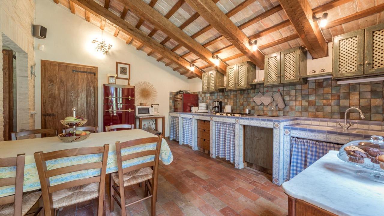 Villa Ambrah 12&1, Emma Villas Macerata Exterior foto